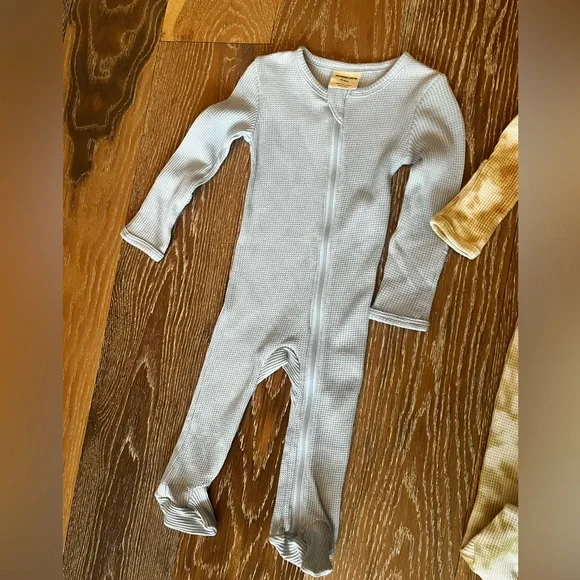 Spearmint love tie dye and blue waffle organic cotton sleeper NWOT! - Picture 4 of 8